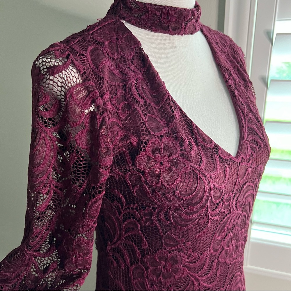 Dress Charlotte Russe Burgundy Lace. Size L. NEW w/tags.